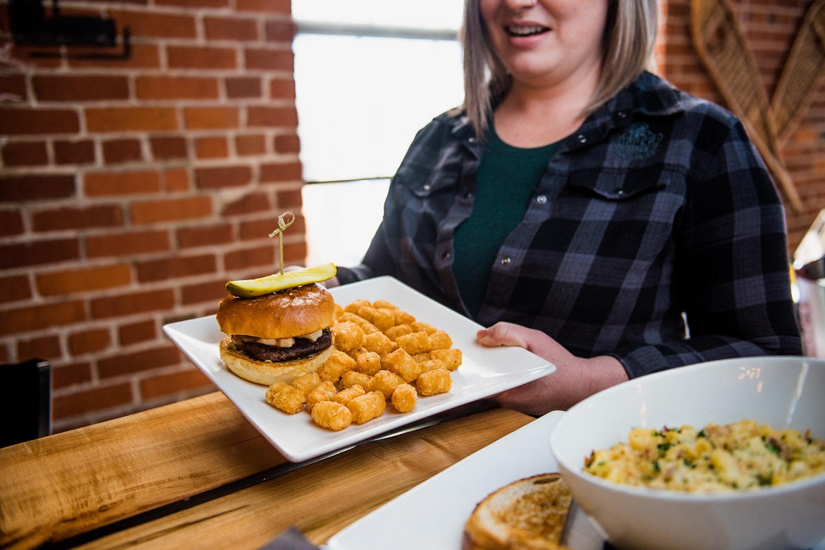 brickhouse burger with tots