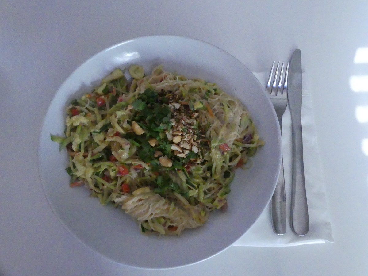 zuchinni pad thai takeout at indigo lounge
