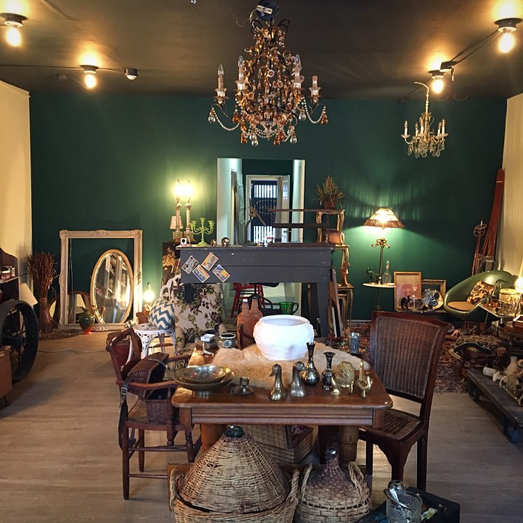 louis lime vintage interior