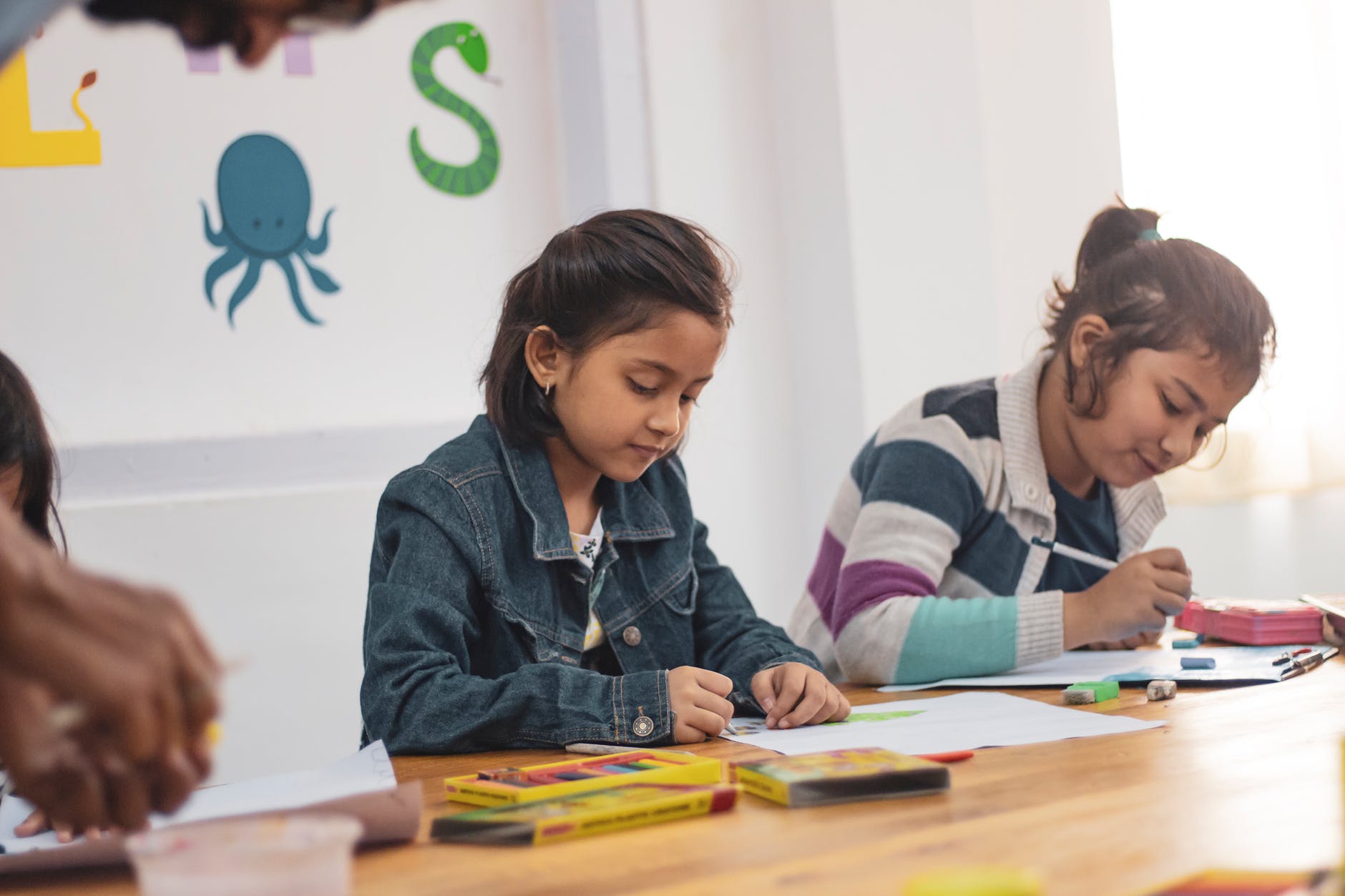 kids drawing
