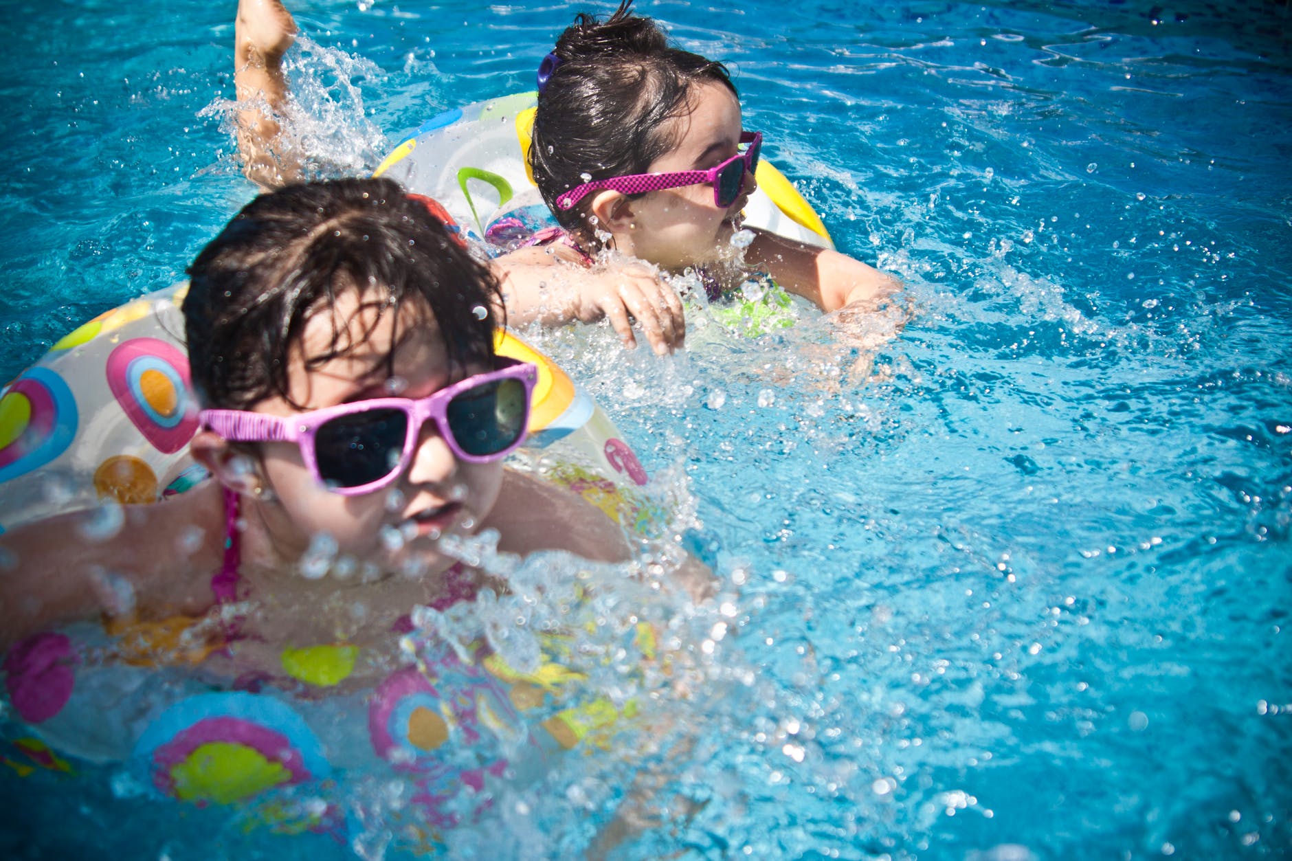 twoweegirlsswimming
