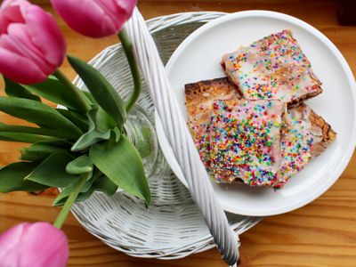 Homemade Strawberry-Raspberry Pop Tarts