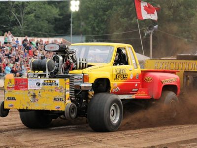 Tractor Pull Thunder in Oxford County