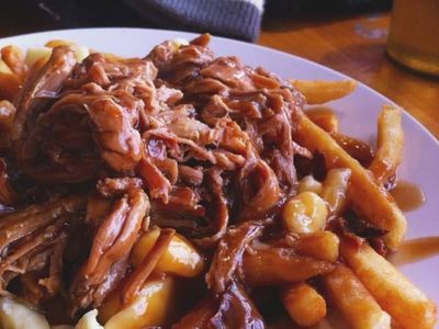 Pulled Pork Poutine with Mountainoak Cheese