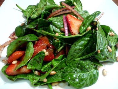 Strawberry Spinach Salad with Raspberry Dressing