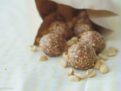 Peanut Butter Cherry Energy Balls